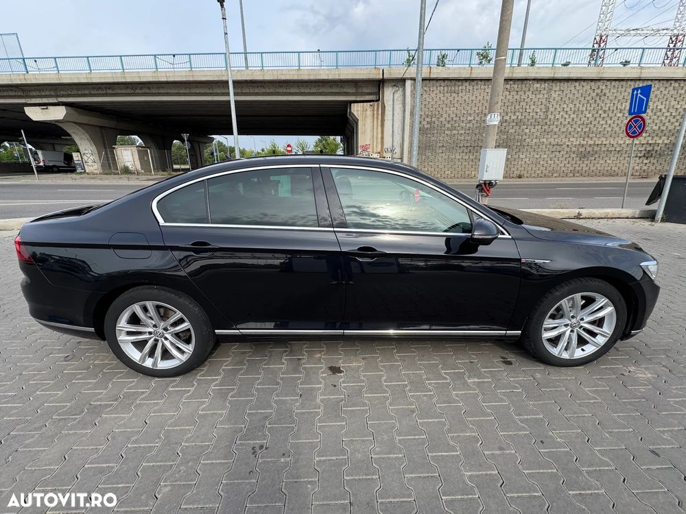 Volkswagen Passat 2.0 TDI DSG 4Motion Highline - 37