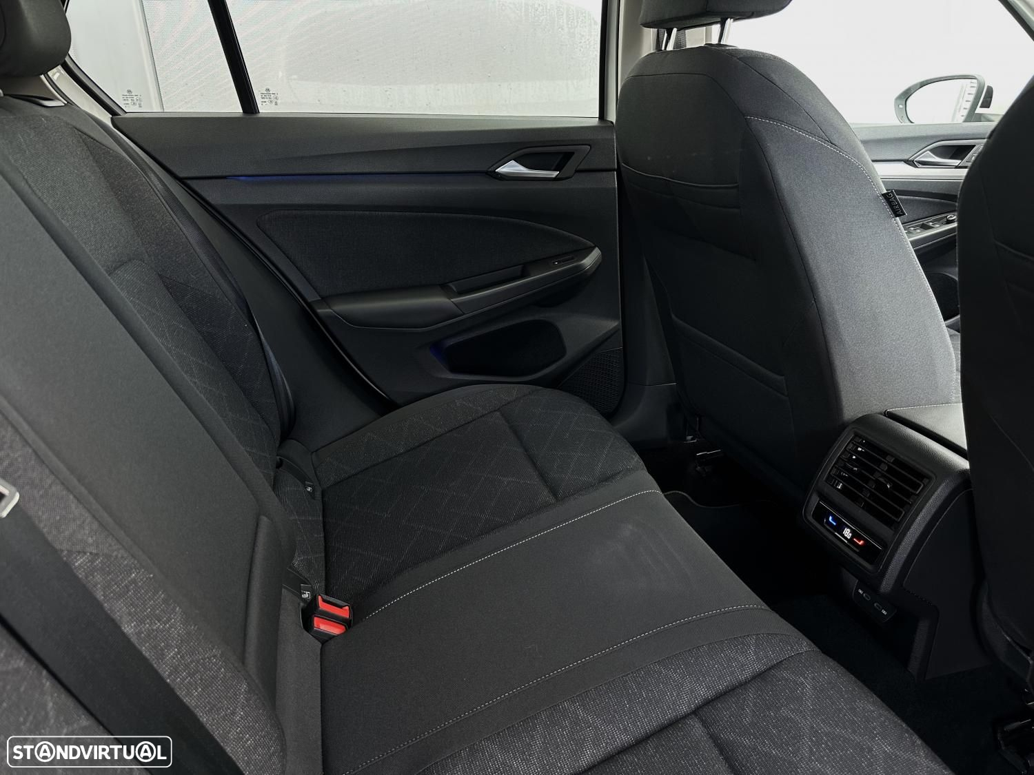 VW Golf 1.0 TSI Life - 18
