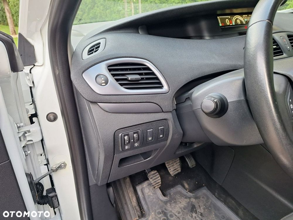 Renault Scenic - 21