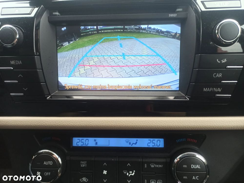 Toyota Corolla 1.6 Premium - 19
