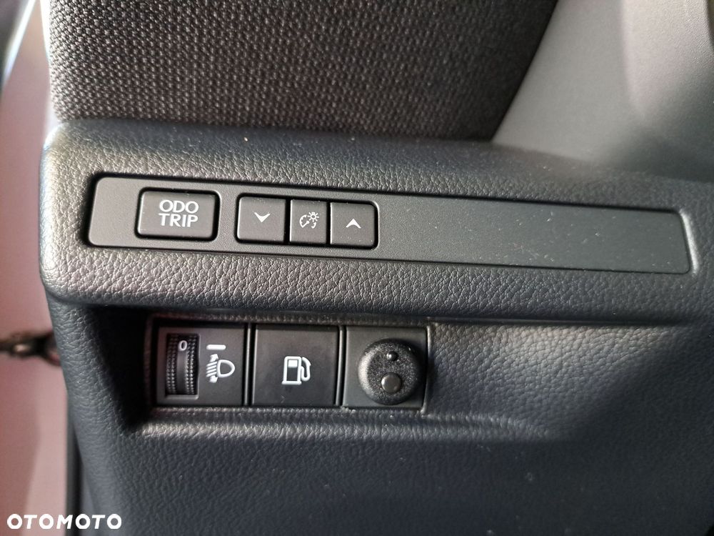 Lexus LBX 1.5 Hybrid - 32