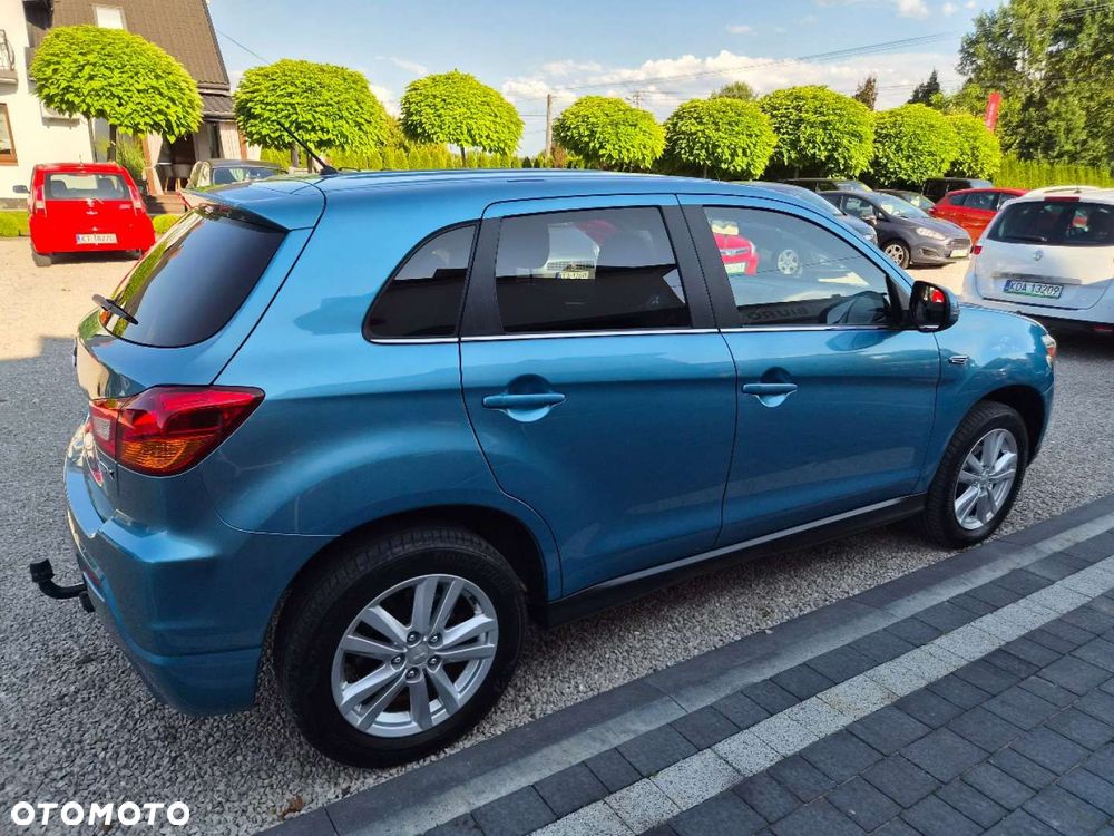 Mitsubishi ASX - 10
