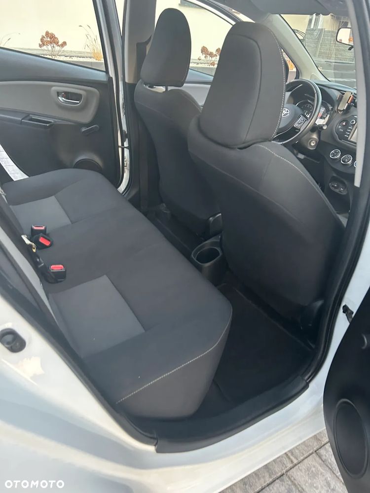 Toyota Yaris 1.5 Premium - 13