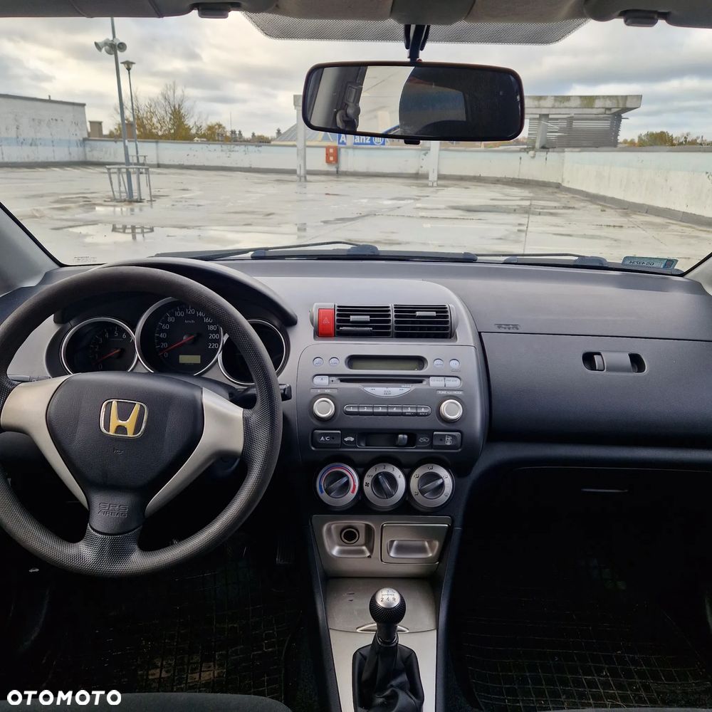 Honda City 1.4 Comfort - 8