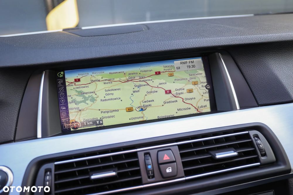 BMW Seria 5 525d xDrive Sport-Aut Modern Line - 27