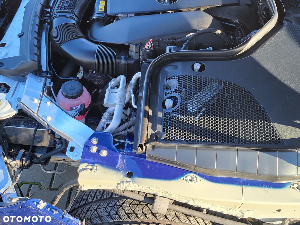 Mercedes-Benz Klasa E 200 4Matic 9G-TRONIC Avantgarde - 38