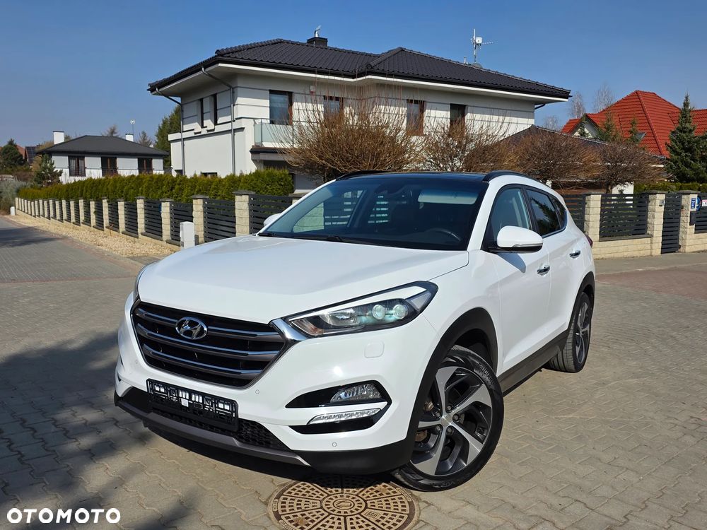 Hyundai Tucson 2.0 CRDI 4WD Automatik Premium - 22