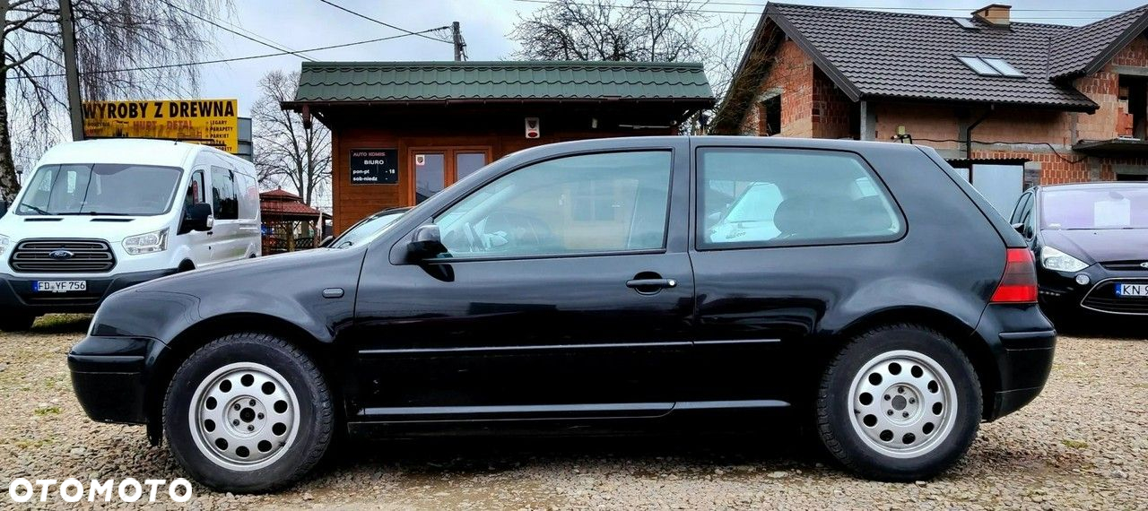 Volkswagen Golf - 3