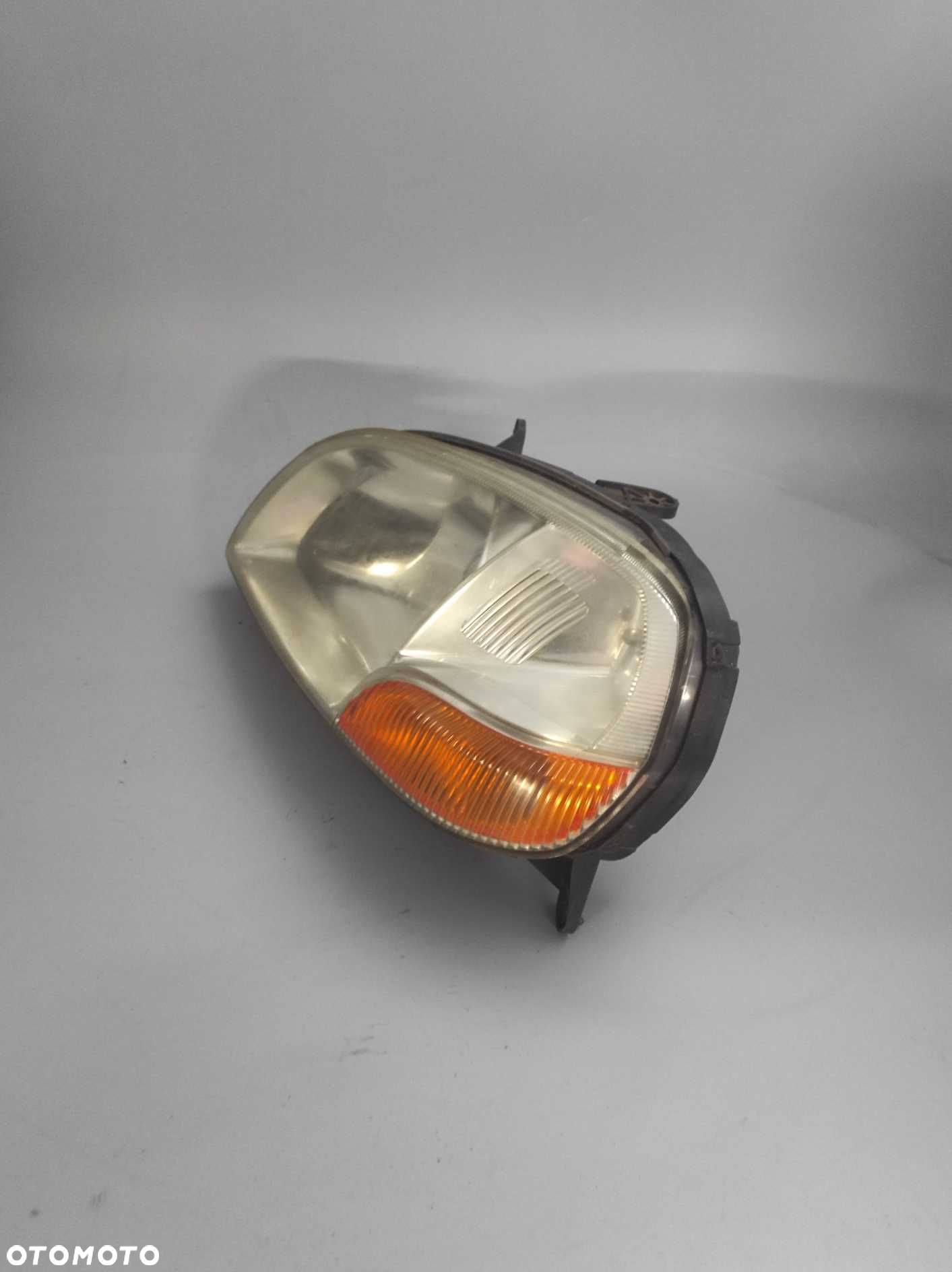 Reflektor lewy przód SUZUKI IGNIS, OE: M104.9056 - 2