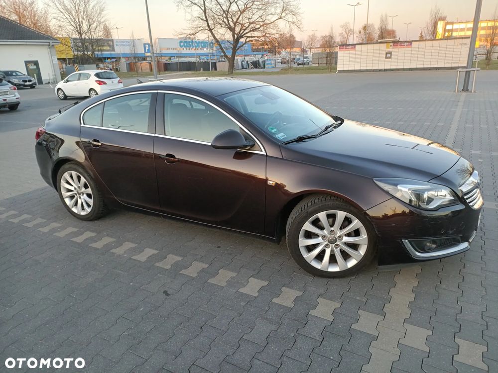 Opel Insignia - 1