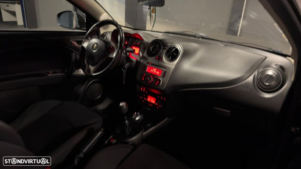 Alfa Romeo MiTo 1.3 JTD Distinctive - 14