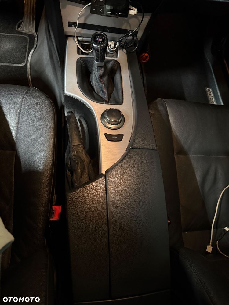BMW Seria 5 525d - 13