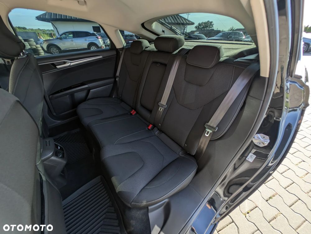Ford Mondeo 2.0 TDCi Titanium - 38