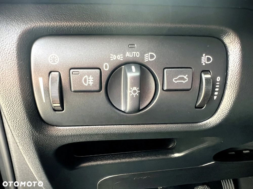 Volvo V40 D2 - 17