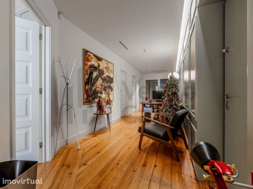 Arrenda-se Escritório - Av. Liberdade - Braga - Grande imagem: 2/25