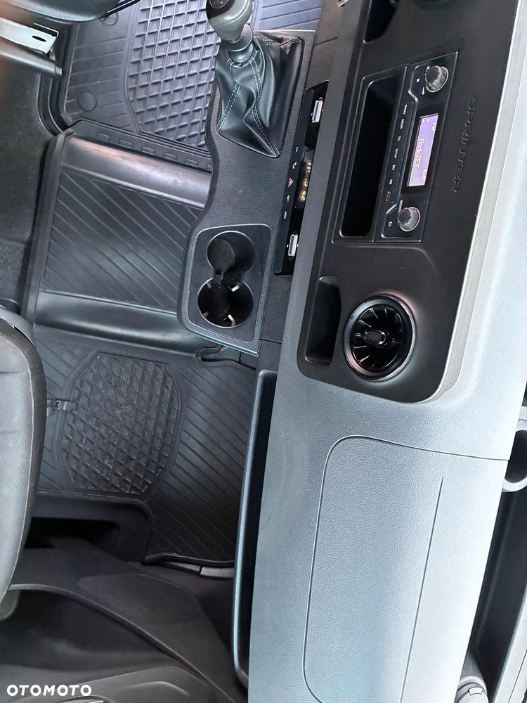 Mercedes-Benz SPRINTER - 4