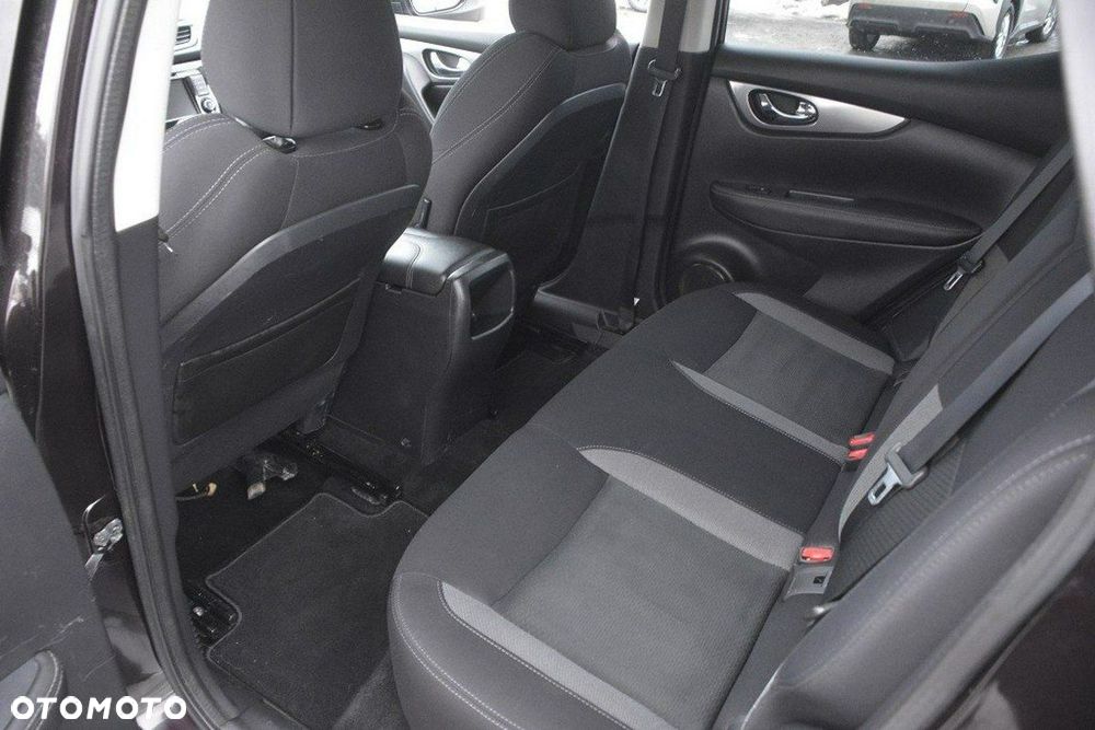 Nissan Qashqai 1.3 DIG-T DCT N-CONNECTA - 28