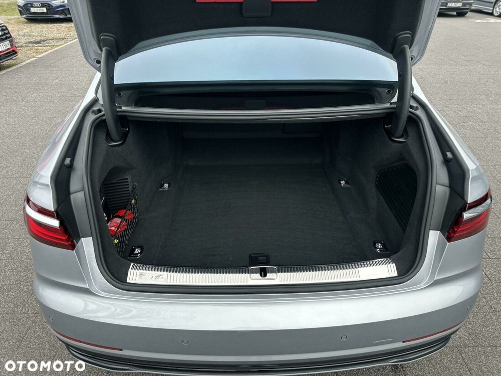 Audi A8 - 9