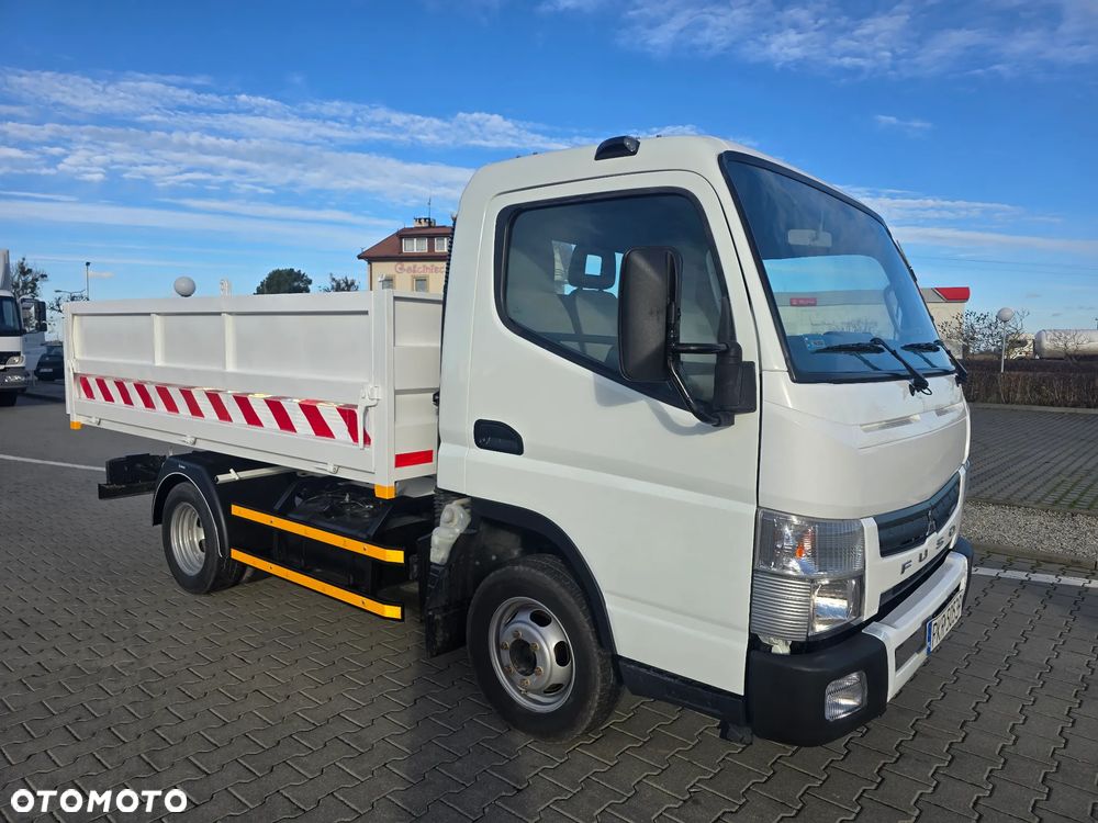 Mitsubishi Fuso canter - 1
