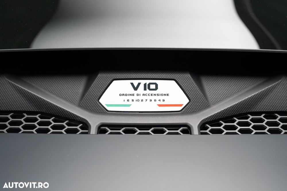 Lamborghini Huracan EVO - 25