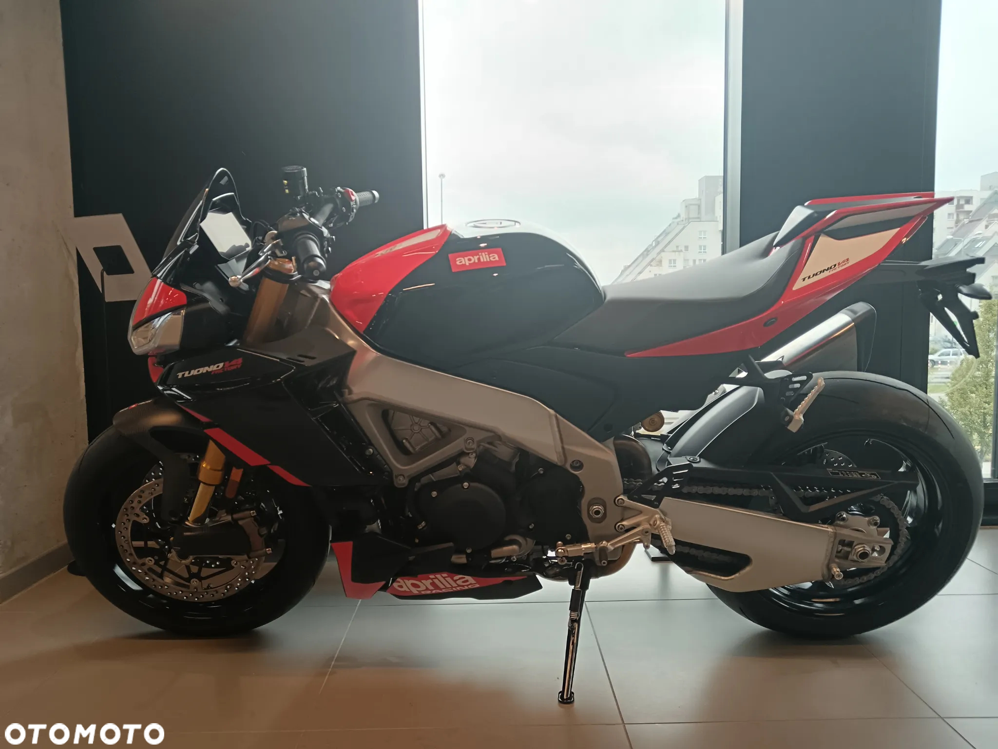 Aprilia Tuono - 5