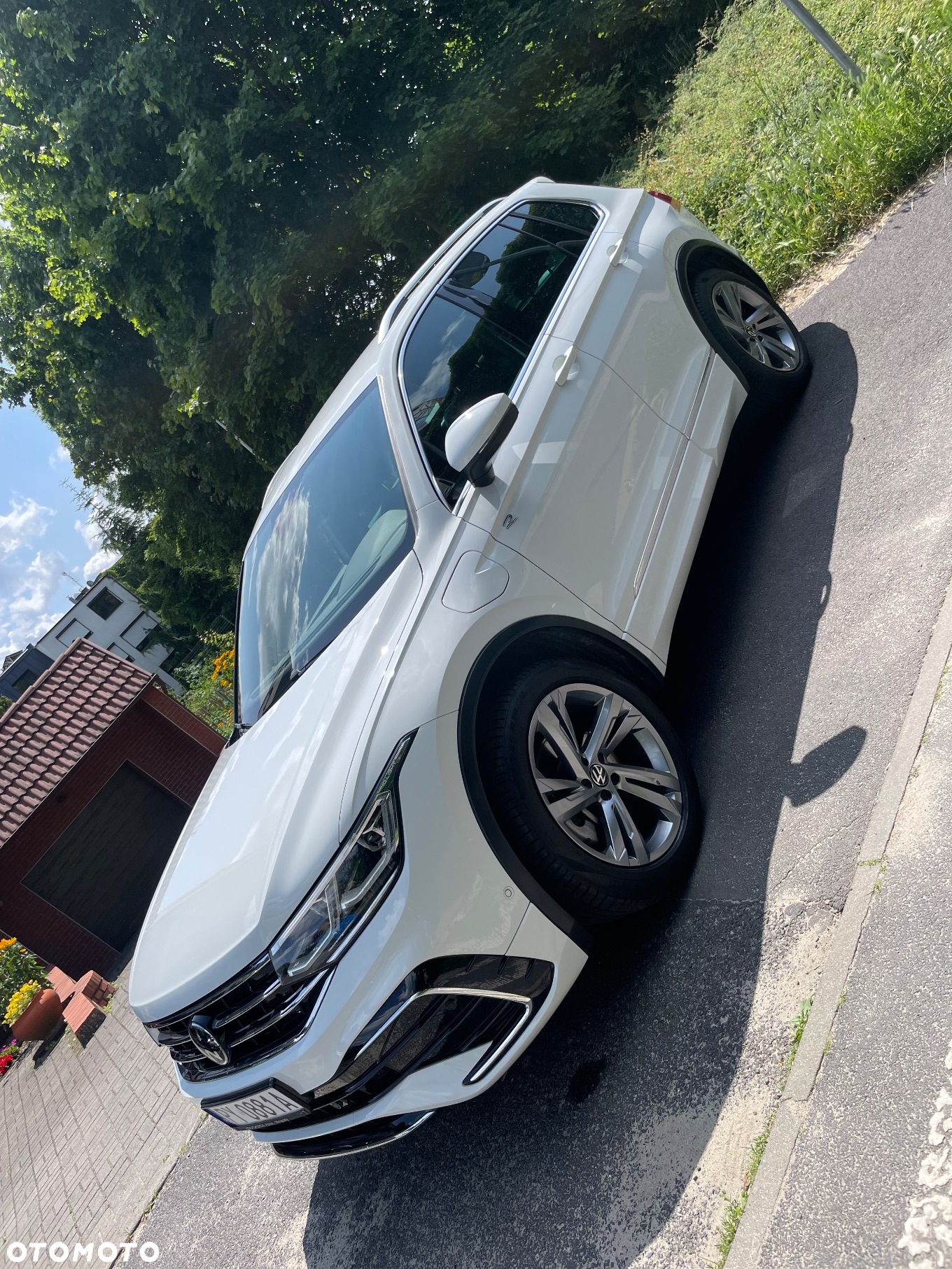 Volkswagen Tiguan - 2