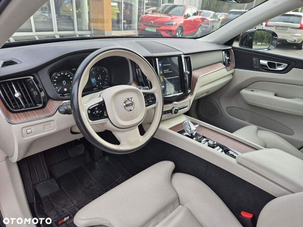 Volvo XC 60 - 12