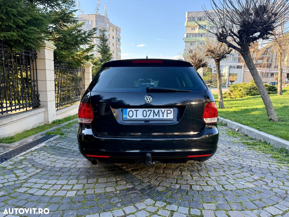 Volkswagen Golf 1.6 TDI DPF BlueMotion Technology MATCH - 17