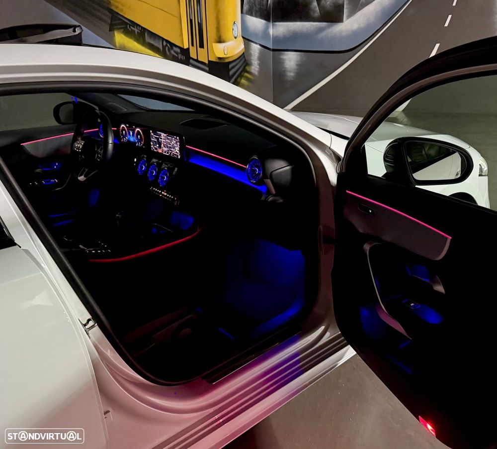 Mercedes-Benz A 180 d AMG Line - 16