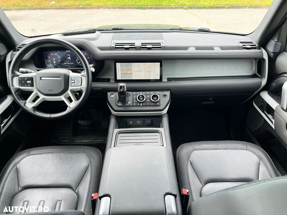 Land Rover Defender - 14