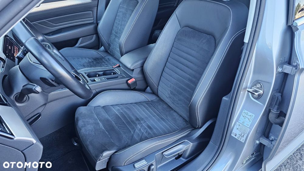 Volkswagen Passat Variant 2.0 TDI EVO Elegance DSG - 16