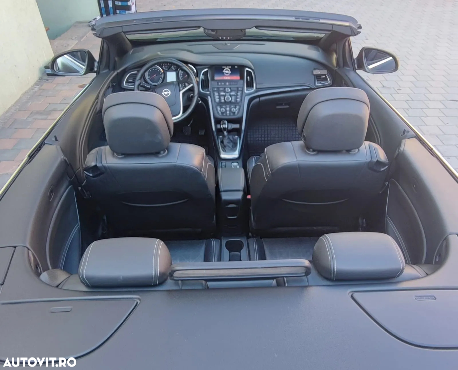 Opel Cascada 1.6 Turbo ECOTEC Start/Stop Cabriolet - 4