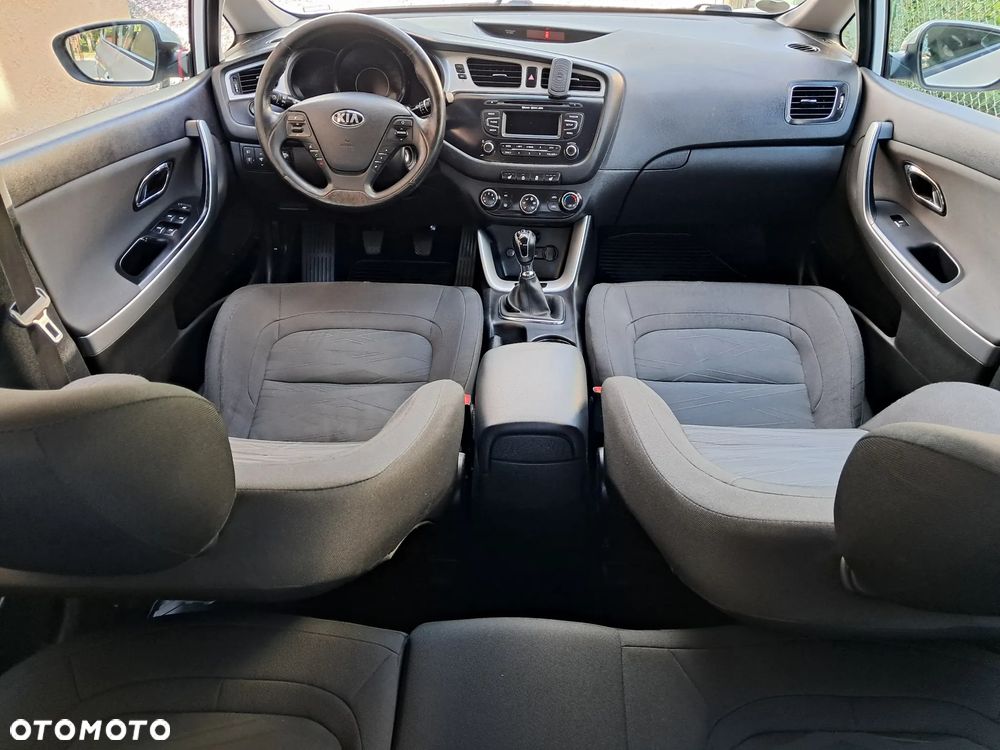 Kia Ceed - 19