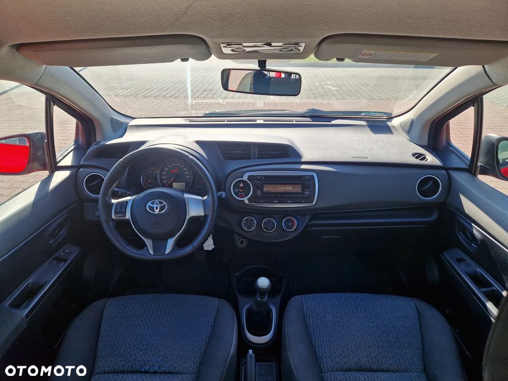 Toyota Yaris 1.33 Sol - 13