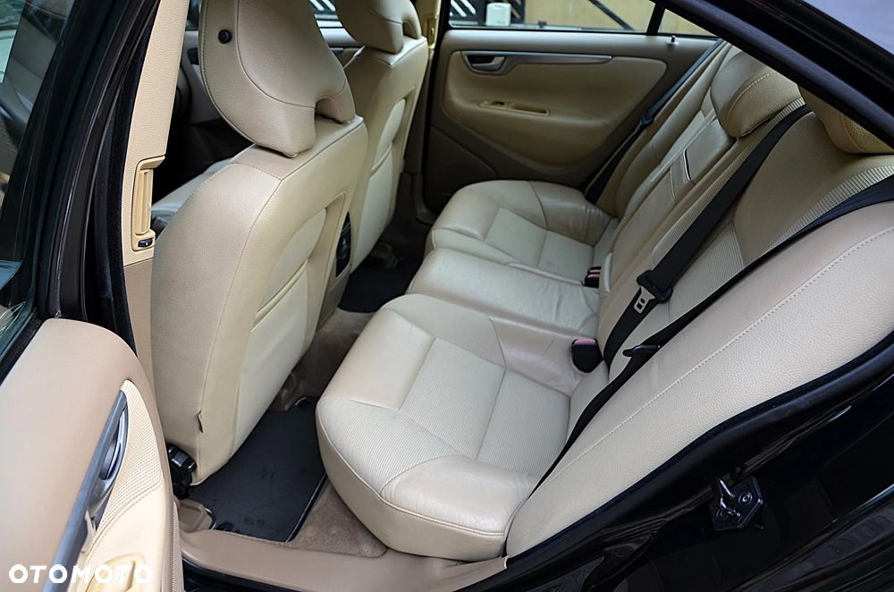 Volvo S60 2.4D Summum - 20