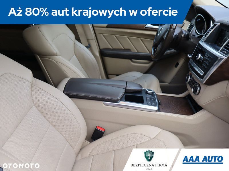 Mercedes-Benz GL - 11