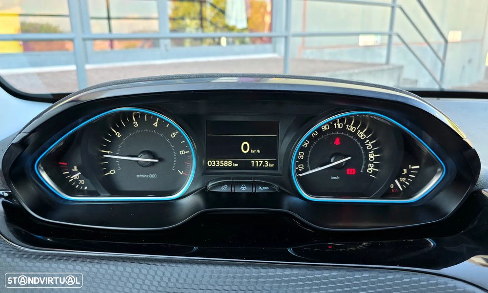Peugeot 2008 PureTech 110 Stop&Start Crossway - 12
