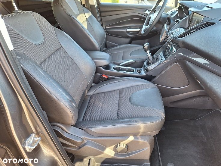 Ford Kuga 2.0 TDCi 4x4 Business Edition - 18