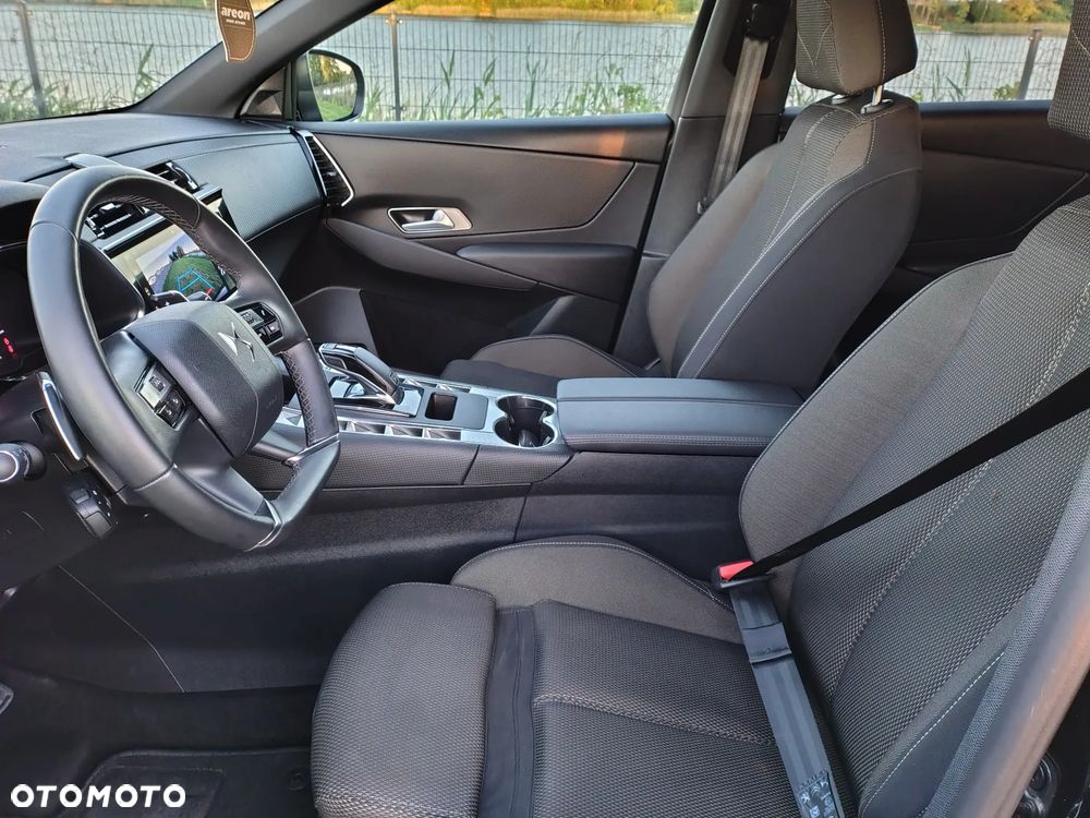 Citroën DS7 Crossback BlueHDI 130 PERFORMANCE LINE - 32