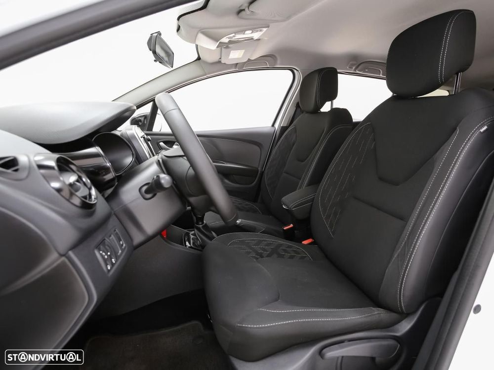 Renault Clio Sport Tourer - 8