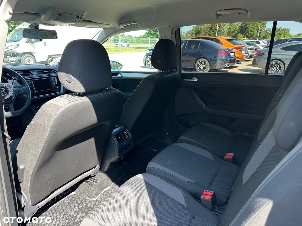 Volkswagen Touran 1.2 TSI (BlueMotion Technology) Trendline - 10