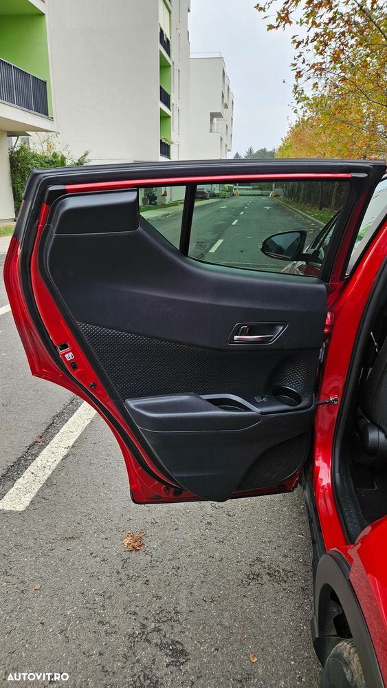 Toyota C-HR 1.8 HSD 122 CP 4x2 CVT C-enter - 12