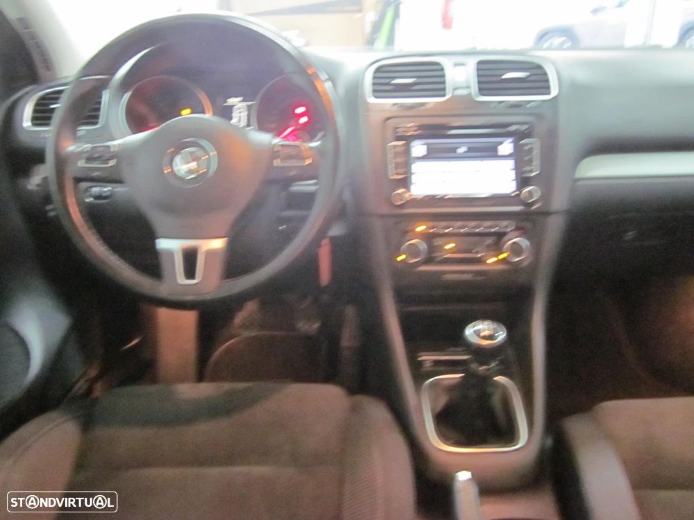 VW Golf 1.6 TDi Best Edition - 8