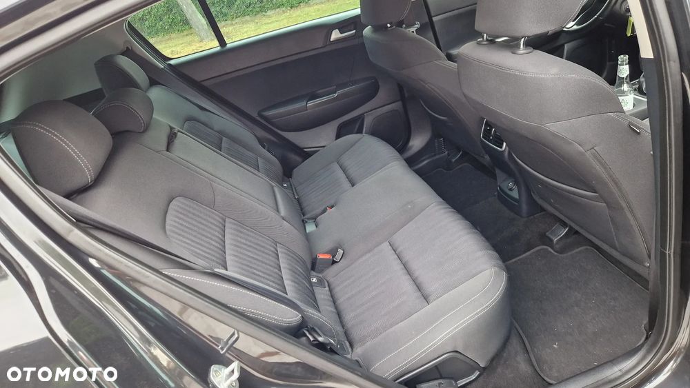 Kia Sportage 1.7 CRDI Business Line L 2WD - 26