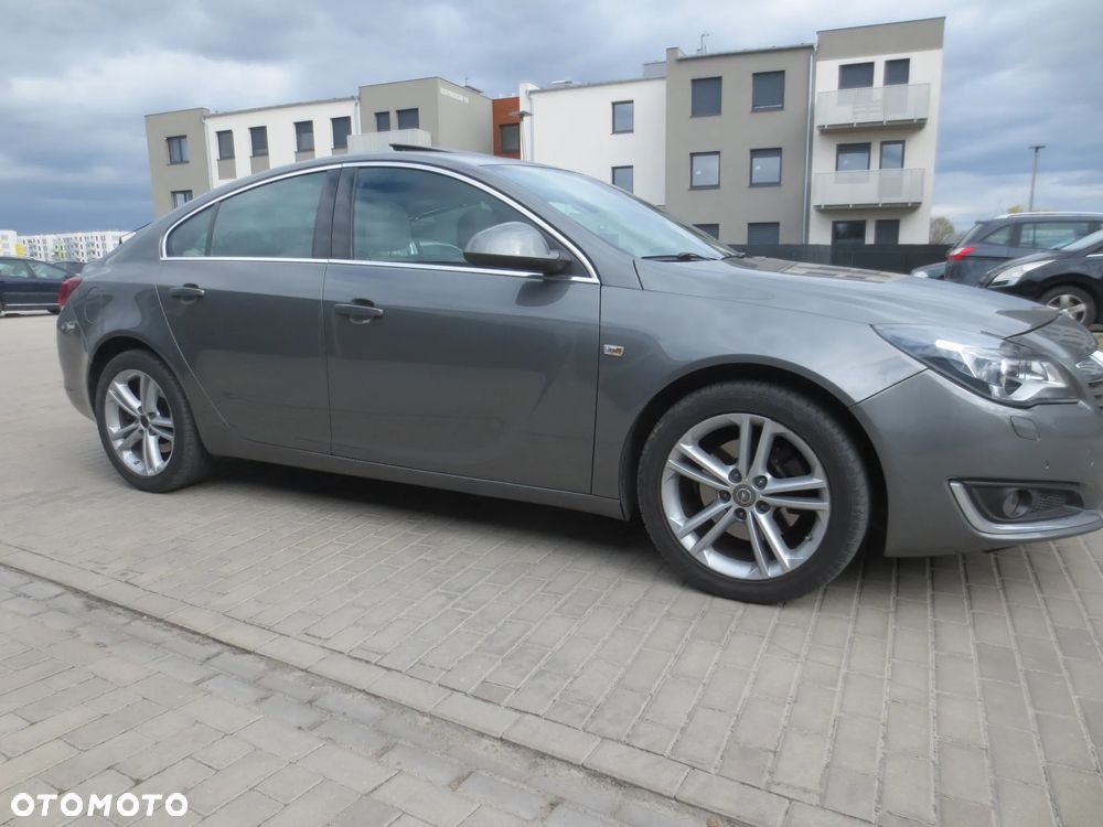 Opel Insignia 2.0 CDTI Exclusive S&S - 24