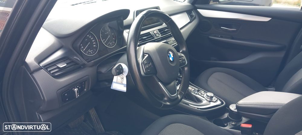 BMW 218 Active Tourer d Aut. Sport Line - 15