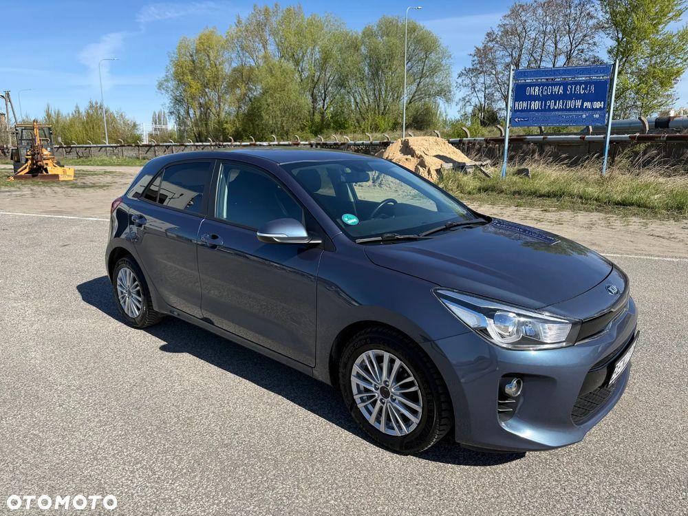 Kia Rio 1.2 Business Line - 10