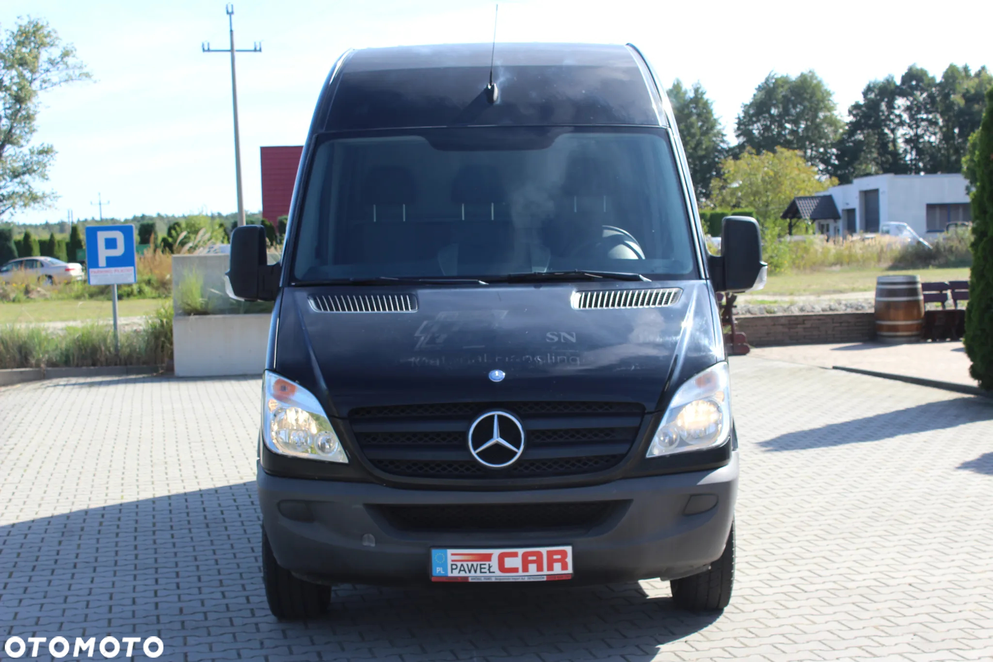 Mercedes-Benz Sprinter - 2