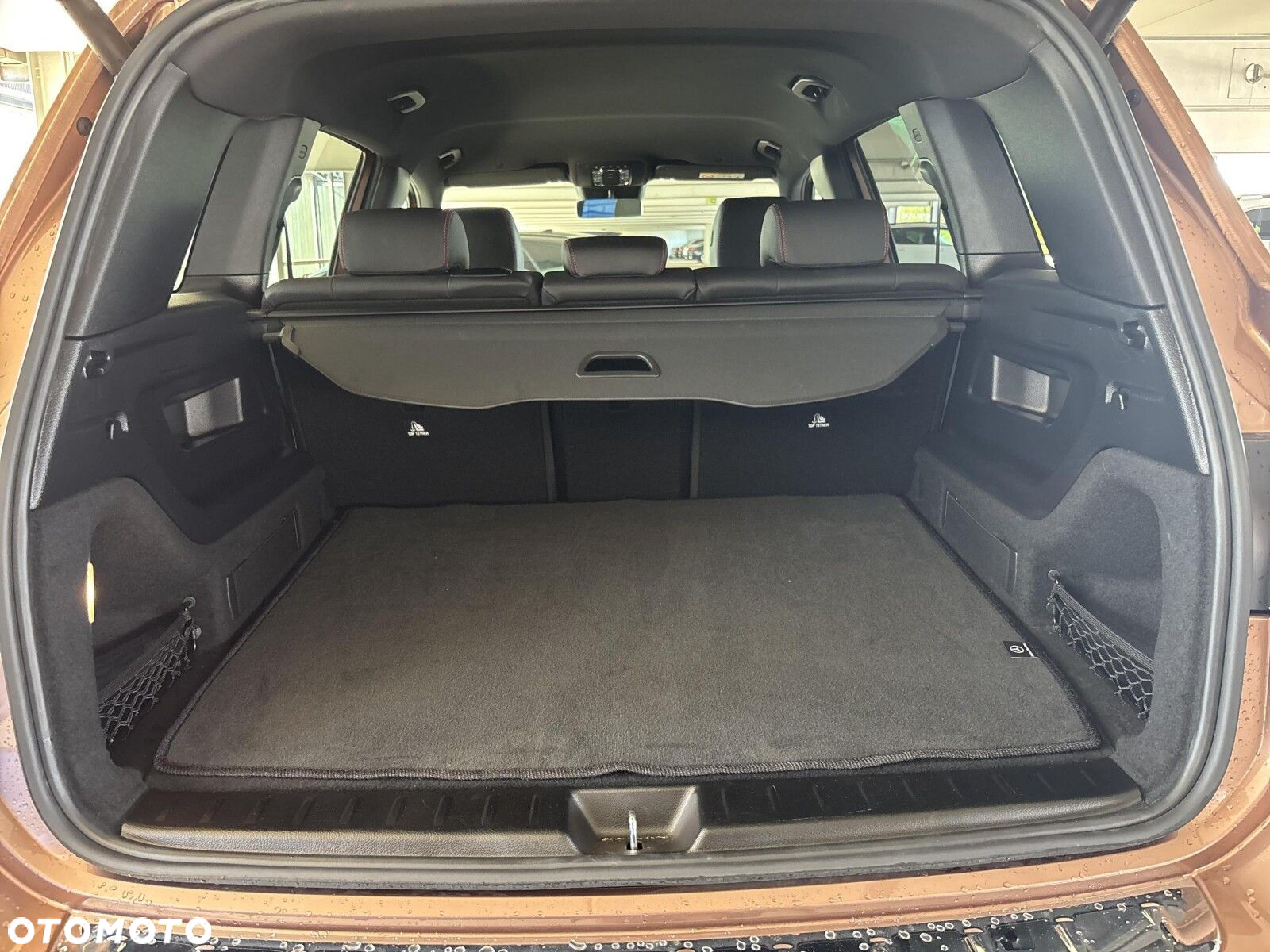 Mercedes-Benz GLB - 24