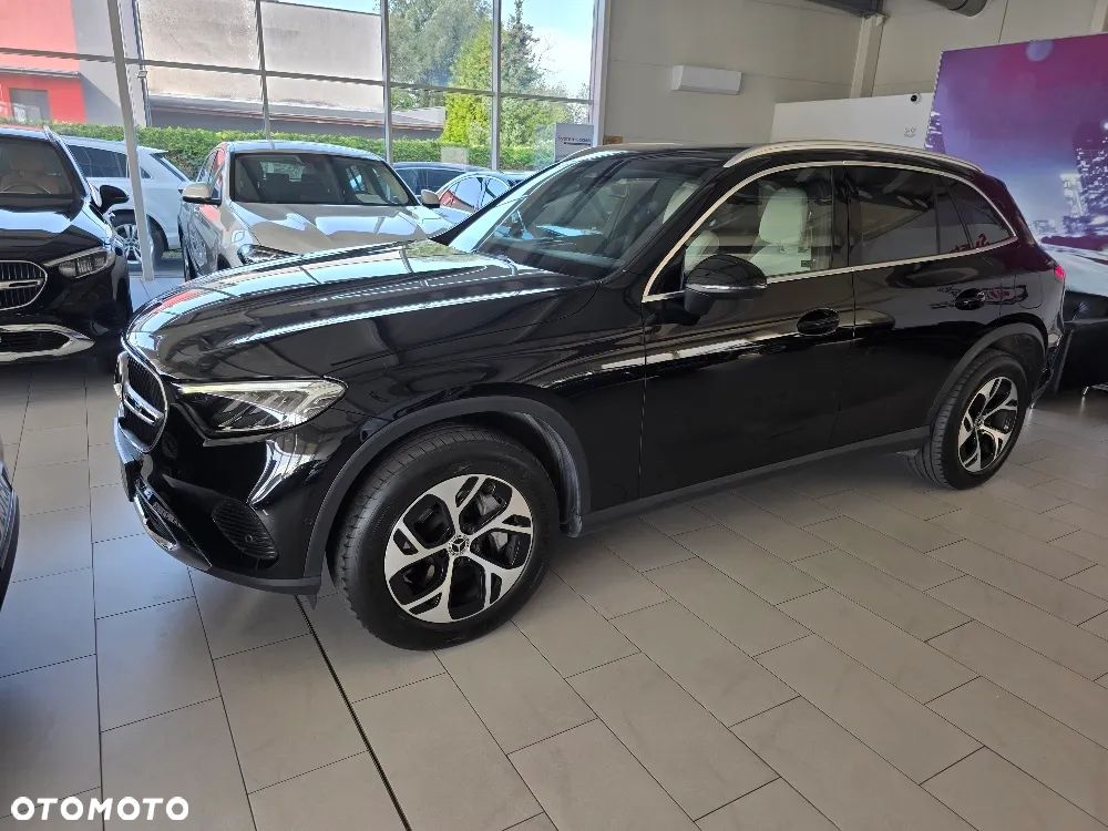 Mercedes-Benz GLC 300 e 4-Matic Avantgarde - 1